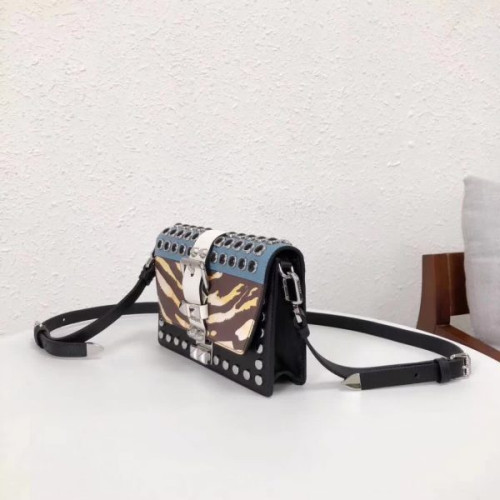 Pra*a-bag-158