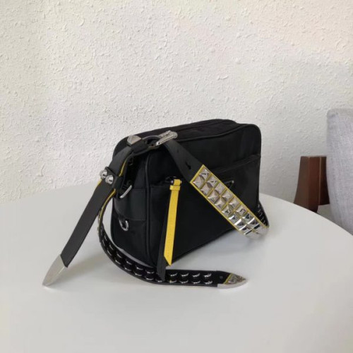 Pra*a-bag-171