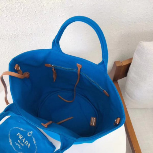 Pra*a-bag-196