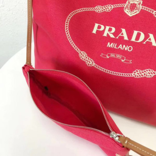 Pra*a-bag-199