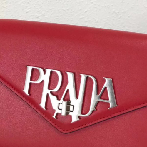 Pra*a-bag-212