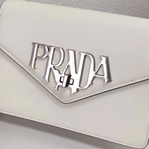 Pra*a-bag-213