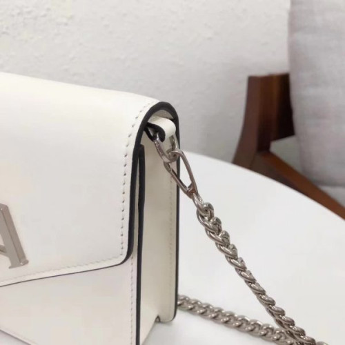 Pra*a-bag-213
