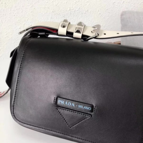 Pra*a-bag-226