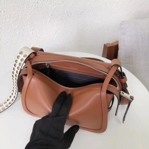 Pra*a-bag-227