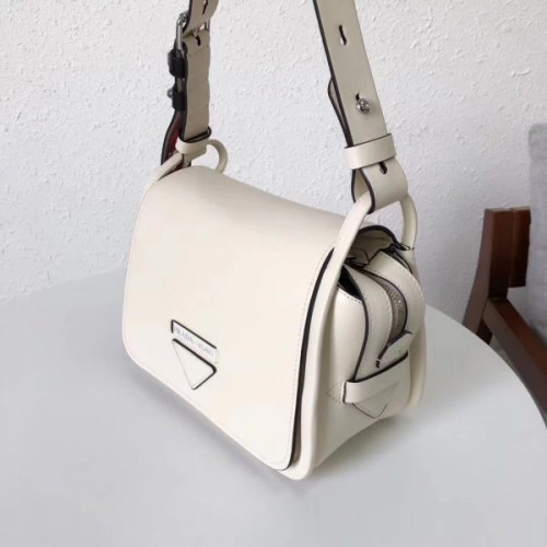 Pra*a-bag-228