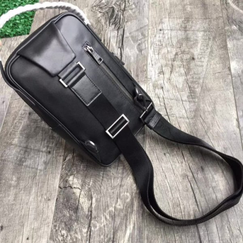 Pra*a-bag-235