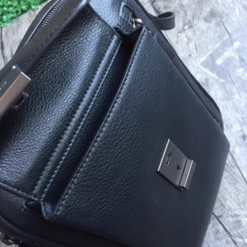 Pra*a-bag-236