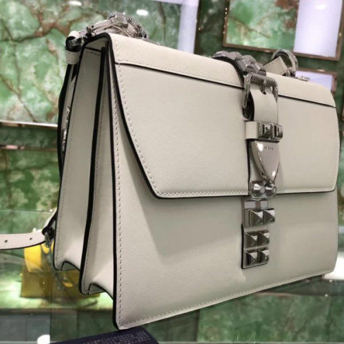 Pra*a-bag-23