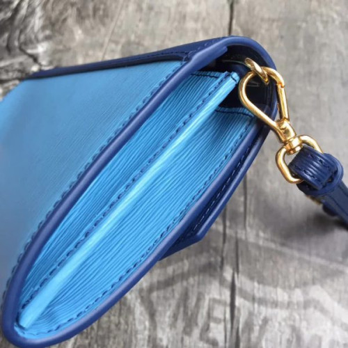 Pra*a-bag-258