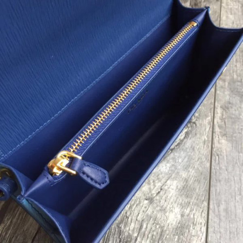 Pra*a-bag-258