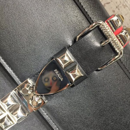 Pra*a-bag-25