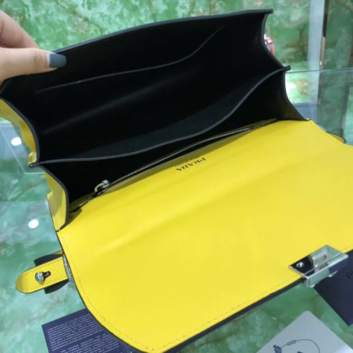 Pra*a-bag-26