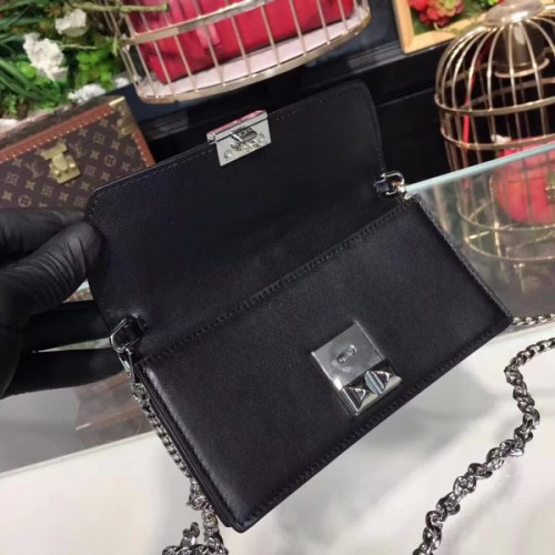 Pra*a-bag-29