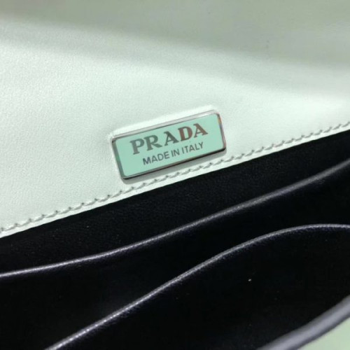 Pra*a-bag-32