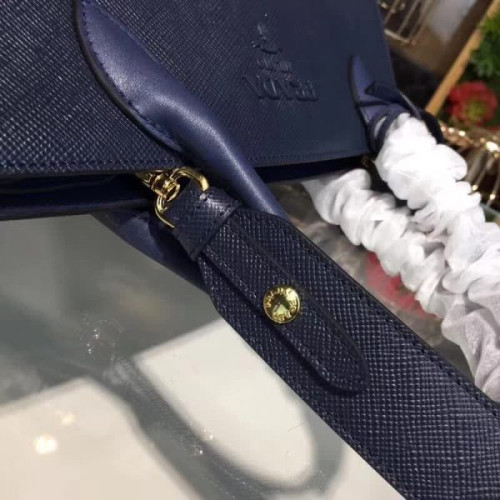 Pra*a-bag-46