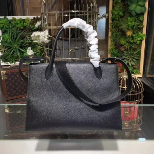 Pra*a-bag-48