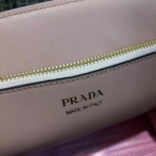 Pra*a-bag-53