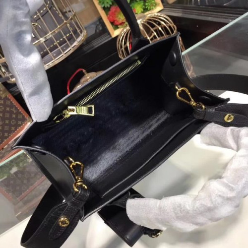 Pra*a-bag-55