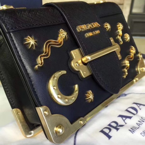 Pra*a-bag-63
