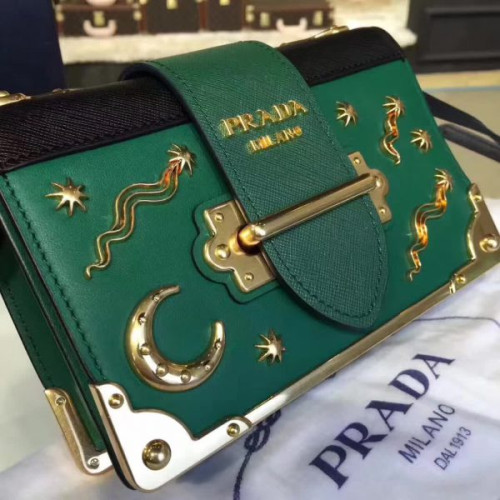 Pra*a-bag-67