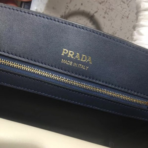 Pra*a-bag-81