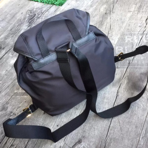 Pra*a-bag-82