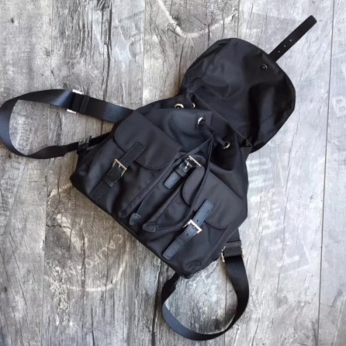 Pra*a-bag-85