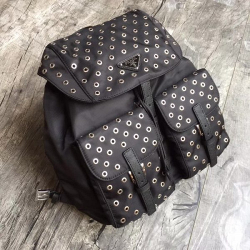 Pra*a-bag-87