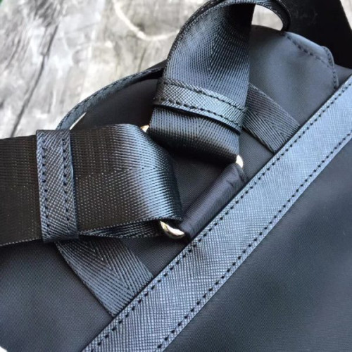 Pra*a-bag-90