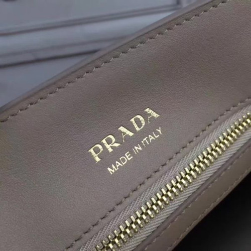 Pra*a-bag-94