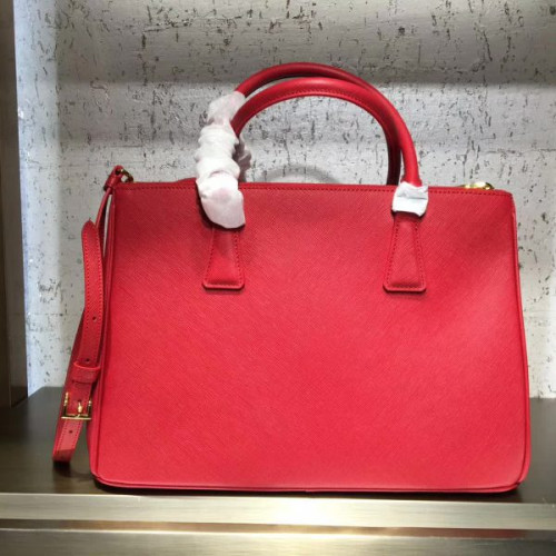 Pra*a-bag-97