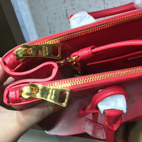 Pra*a-bag-97