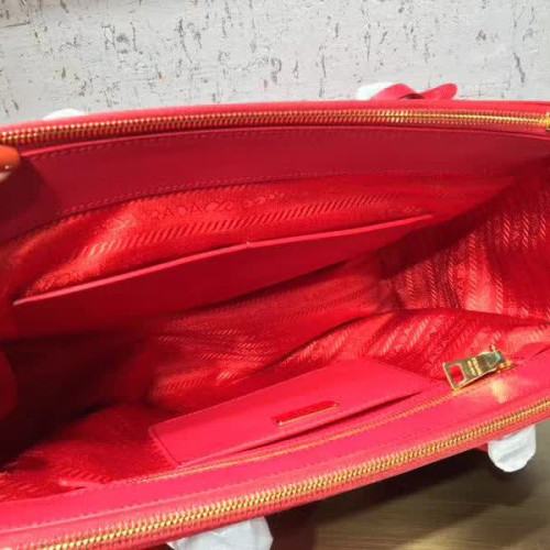 Pra*a-bag-97
