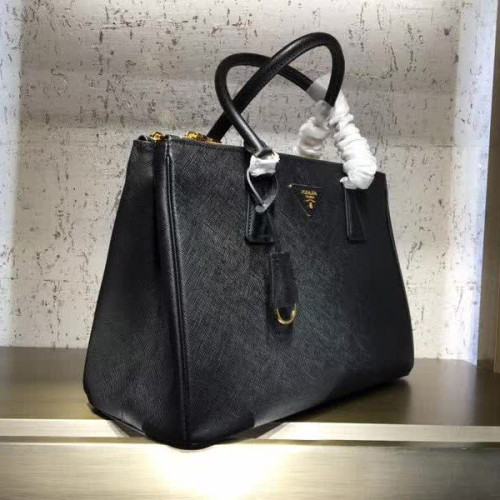 Pra*a-bag-98