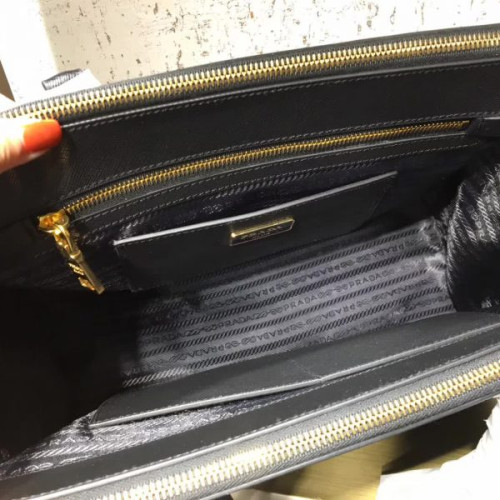 Pra*a-bag-98