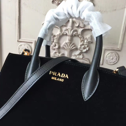 Pra*a-bibliotheque-replica-bag-black-9