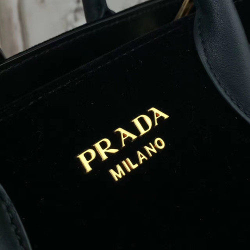 Pra*a-bibliotheque-replica-bag-black-9