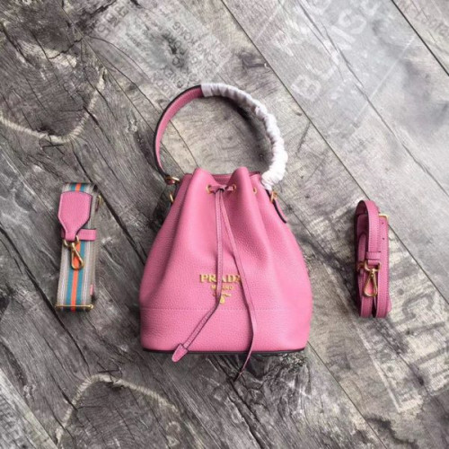 Pra*a-bucket-bag