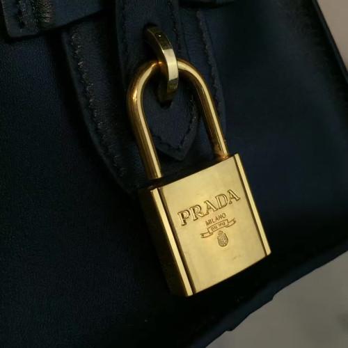 Pra*a-esplanade-replica-bag-black-3