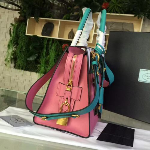 Pra*a-esplanade-replica-bag-pink