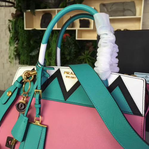 Pra*a-esplanade-replica-bag-pink