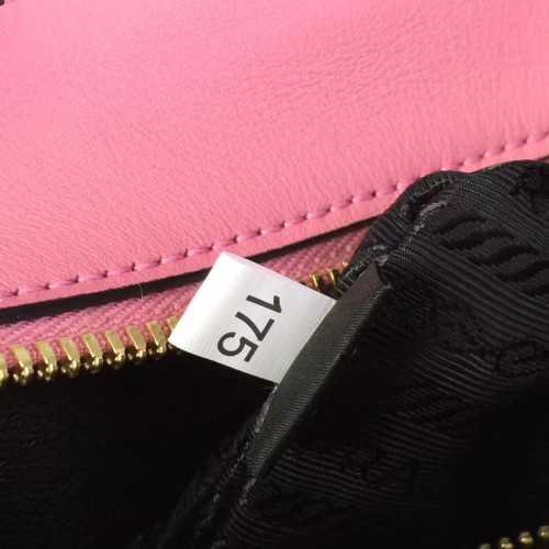 Pra*a-esplanade-replica-bag-pink
