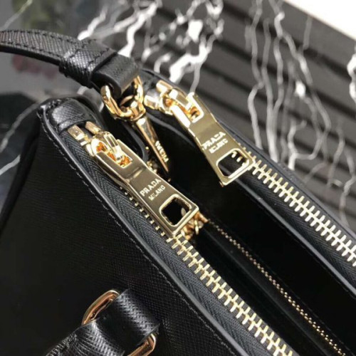 Pra*a-galleria-small-saffiano-leather-bag