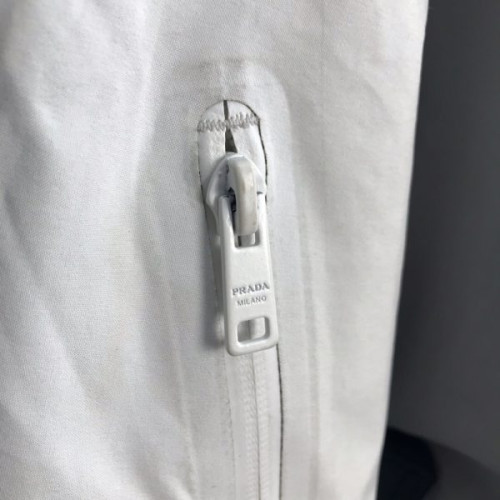 Pra*a-jacket