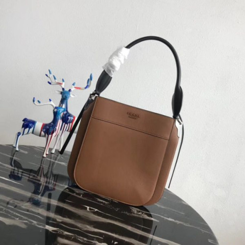 Pra*a-margit-bag-2