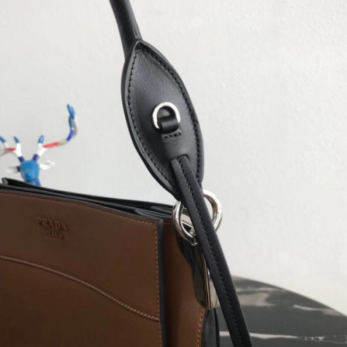 Pra*a-margit-bag-2