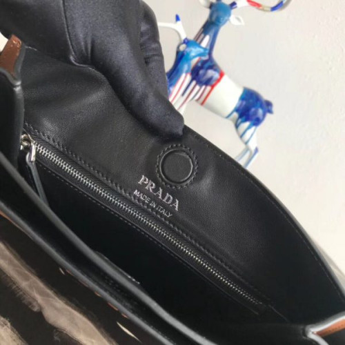 Pra*a-margit-bag-2