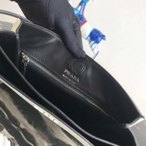 Pra*a-margit-bag-3