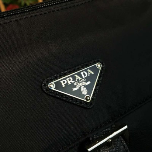 Pra*a-messenger-bags